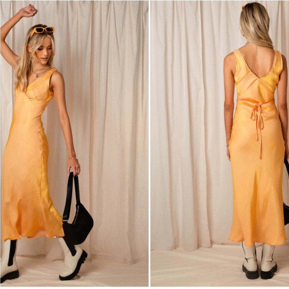 Peppermayo • loren maxi dress in mango shimmer sz 2